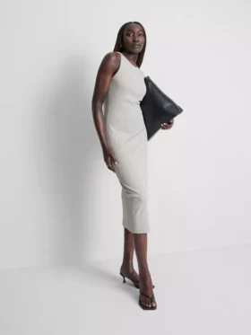 Vestido midi com sutiã incorporado em malha canelada
