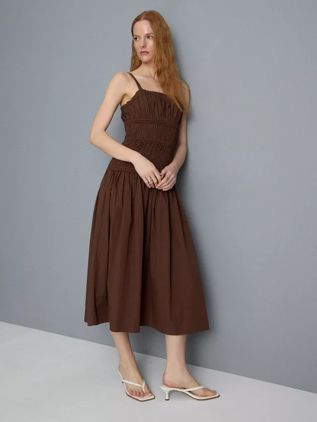 Vestido midi de algodão com decote quadrado e franzido