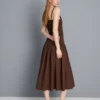 Vestido midi de algodão com decote quadrado e franzido