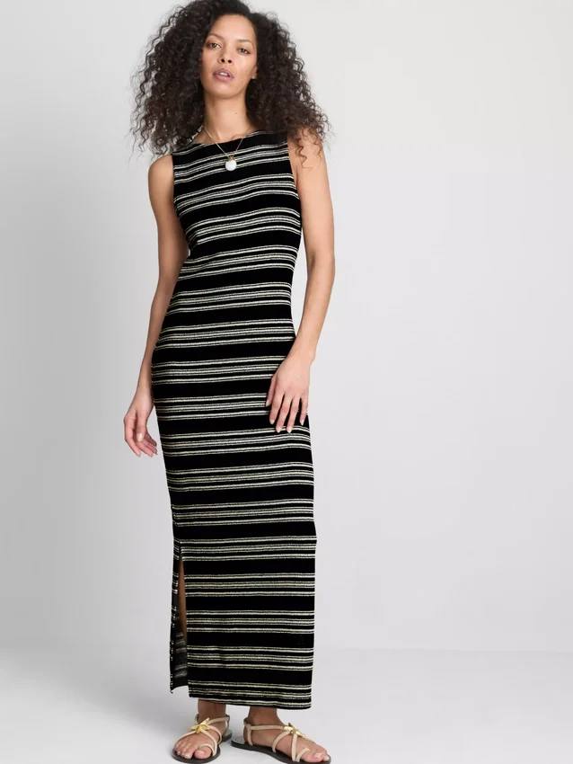Vestido midi-longo justo sem mangas da Paula Echevarría