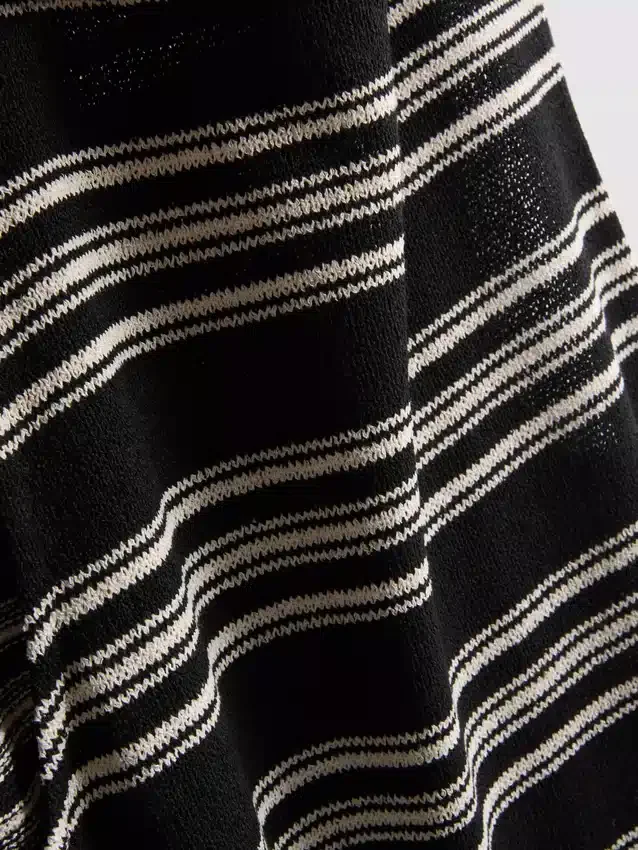 Vestido midi-longo justo sem mangas da Paula Echevarría