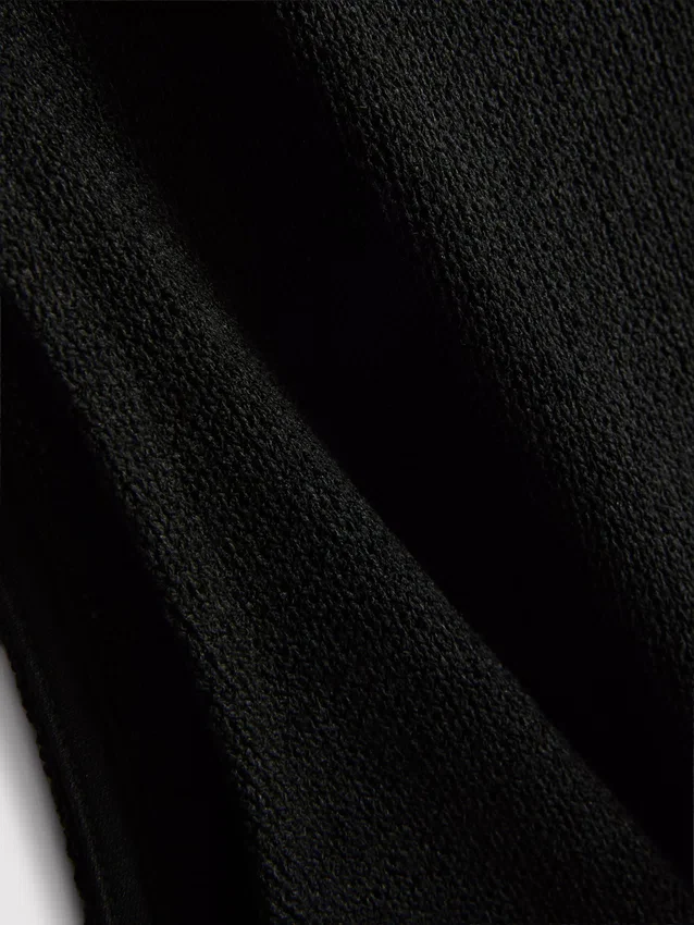 Vestido midi-longo justo sem mangas da Paula Echevarría
