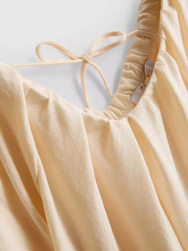 Vestido mini com mangas bufantes