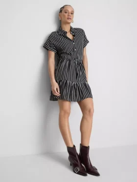 Vestido mini de camisa às riscas em camadas