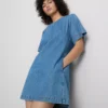 Vestido mini reto em ganga de algodão