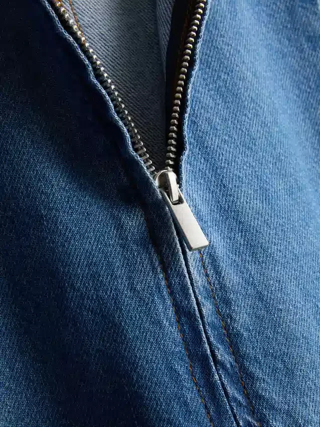 Vestido mini reto em ganga de algodão