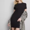 Vestido mini tipo t-shirt justo com canelado