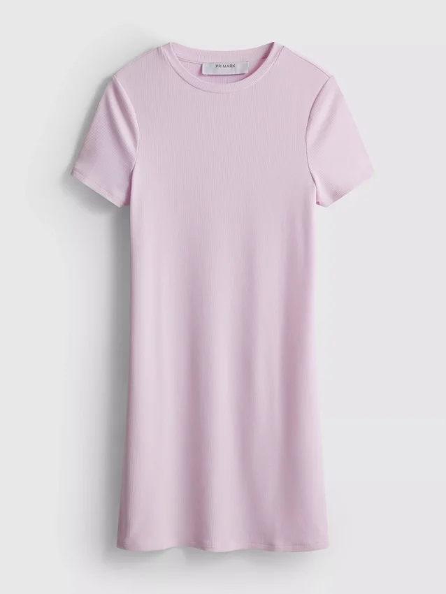 Vestido mini tipo t-shirt justo com canelado