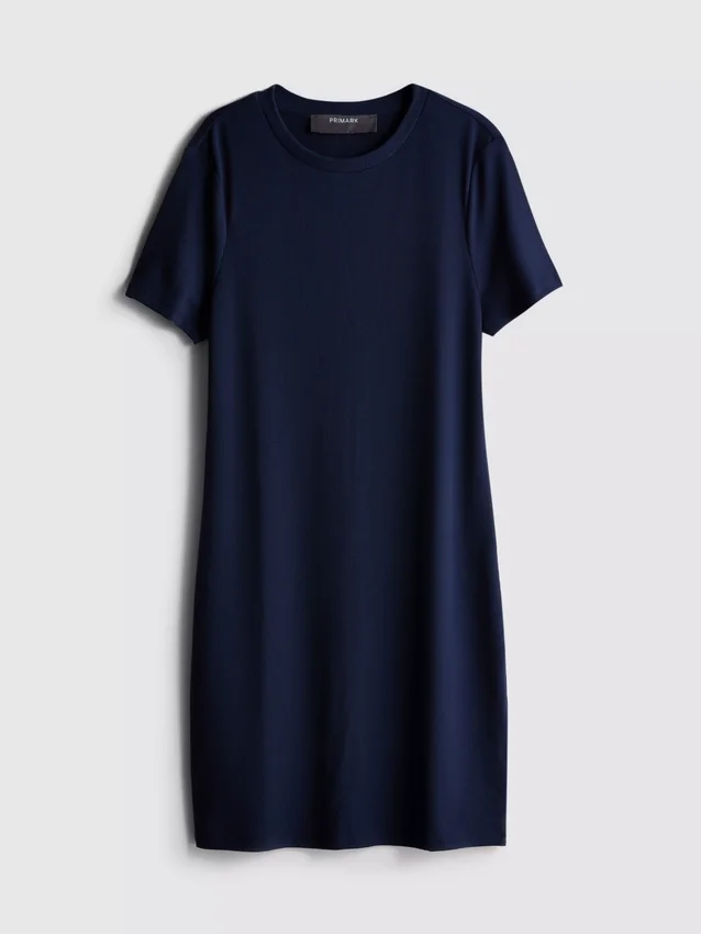 Vestido mini tipo t-shirt justo com canelado