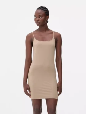 Vestido modelador tipo cami