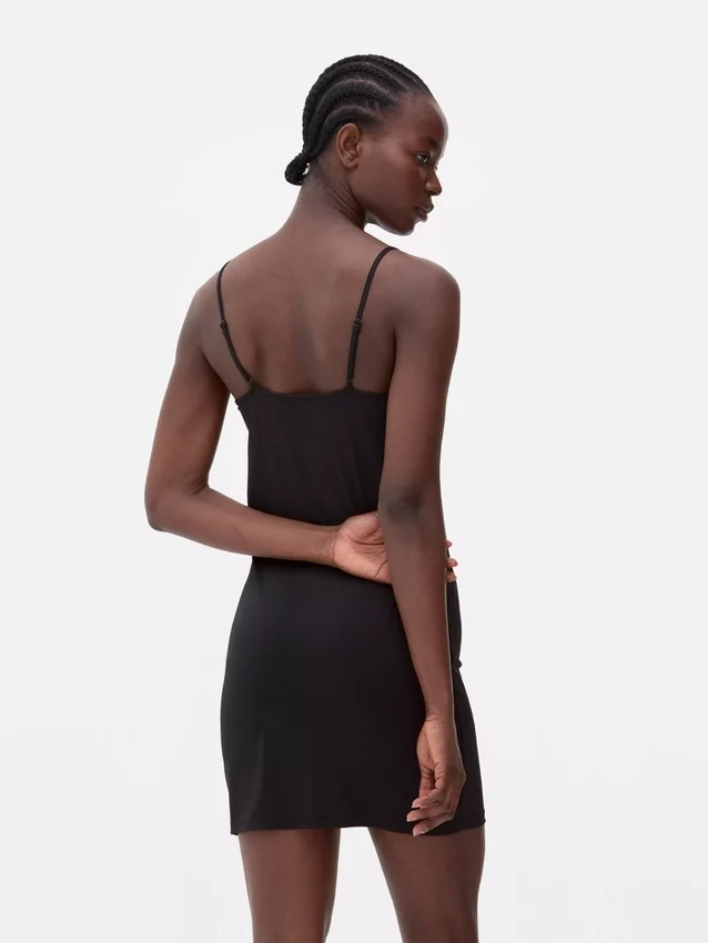 Vestido modelador tipo cami