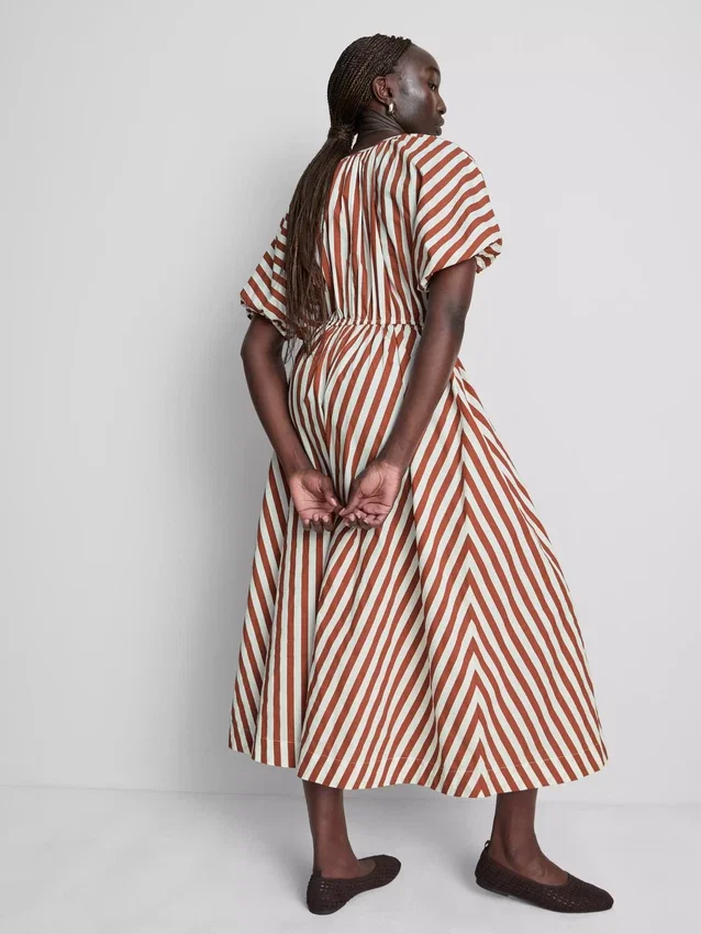 Vestido smock midi-longo às riscas em algodão